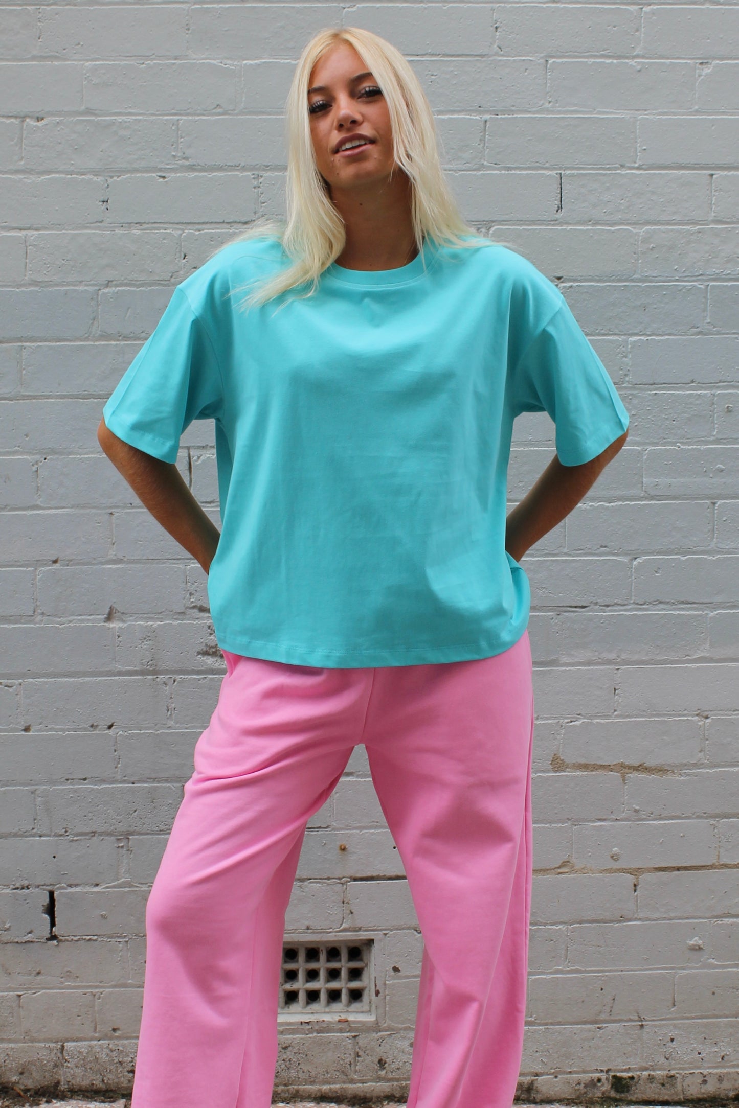 Noah Tee - Blue