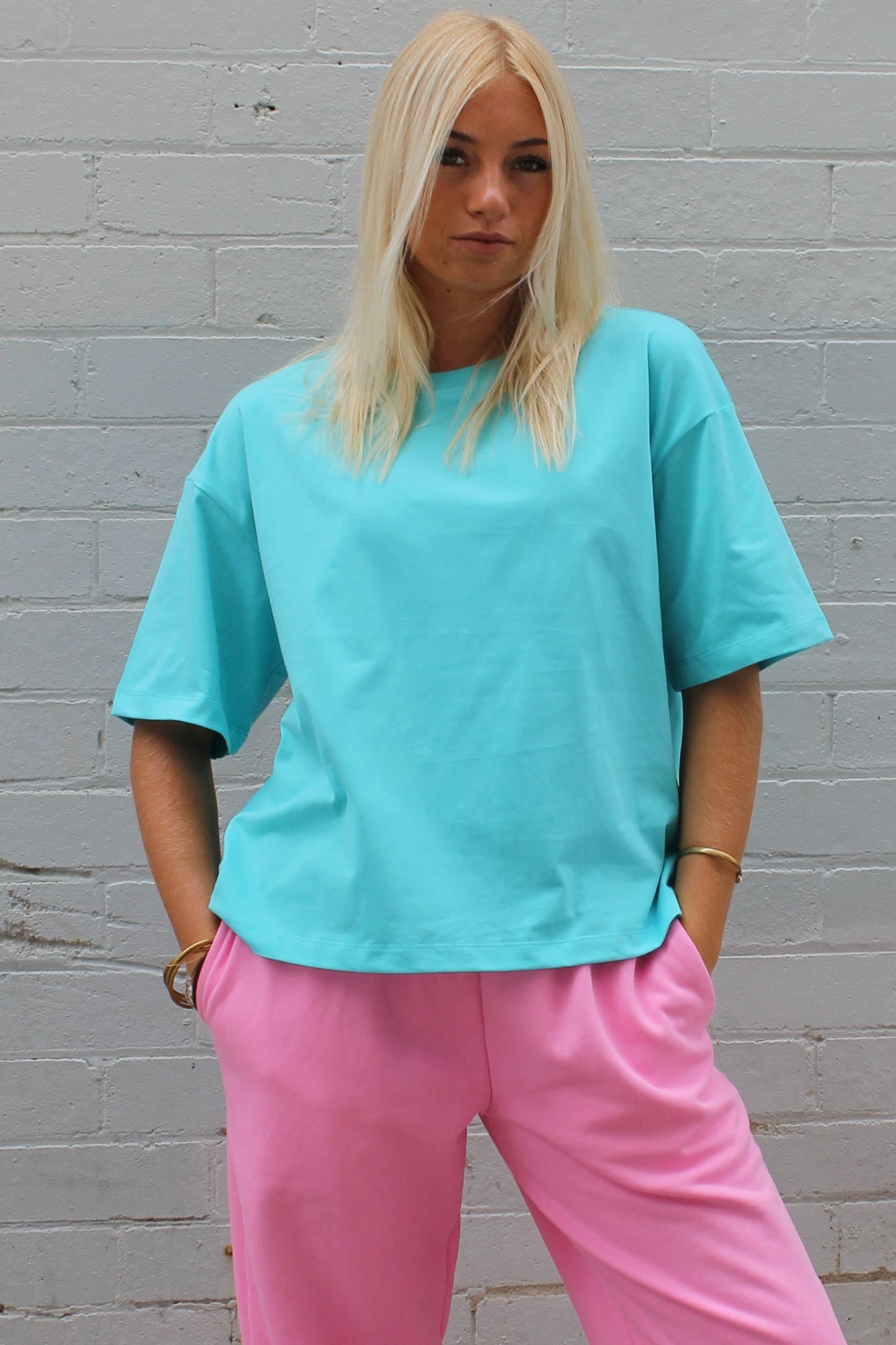 Noah Tee - Blue