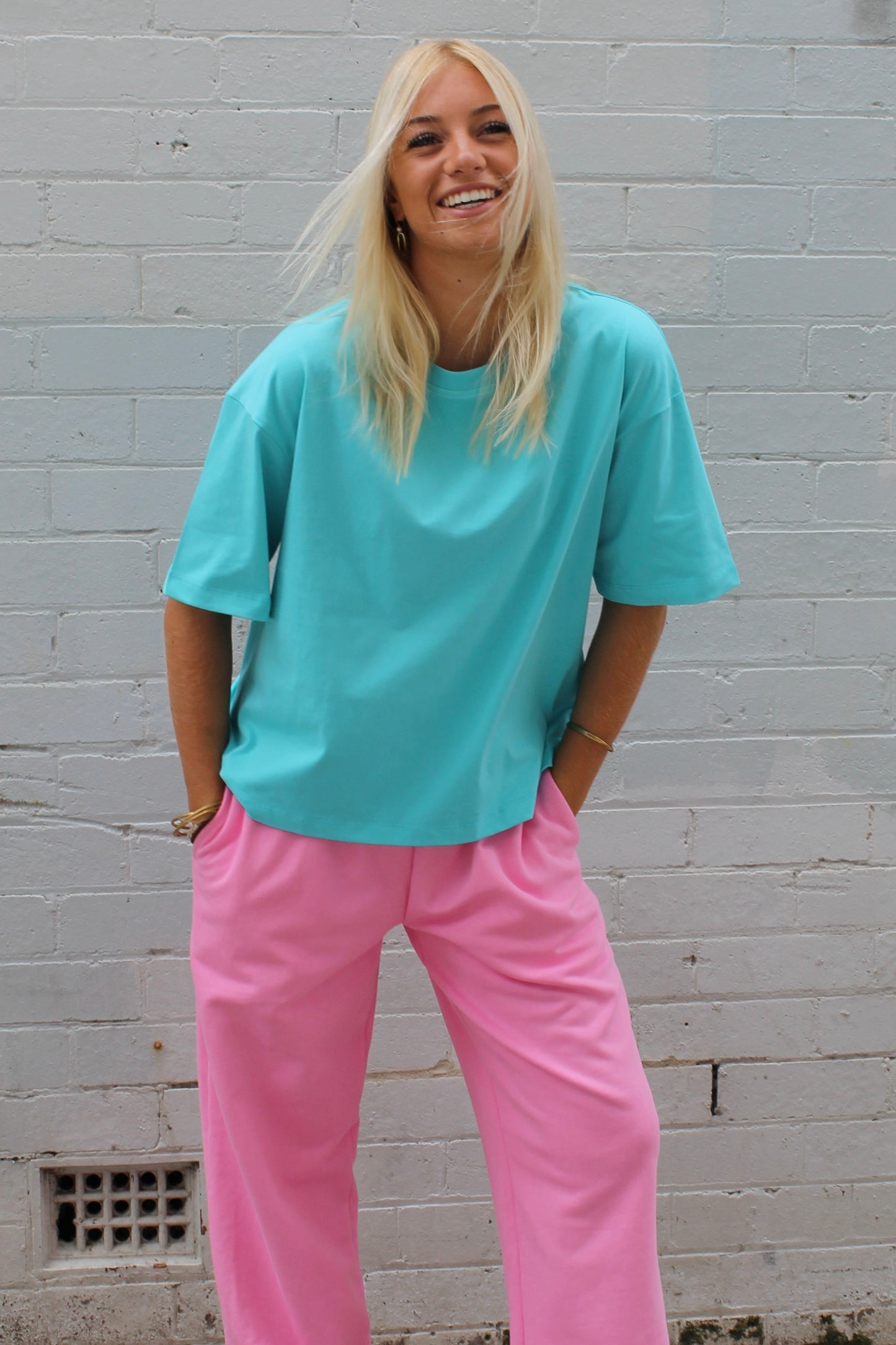 Noah Tee - Blue
